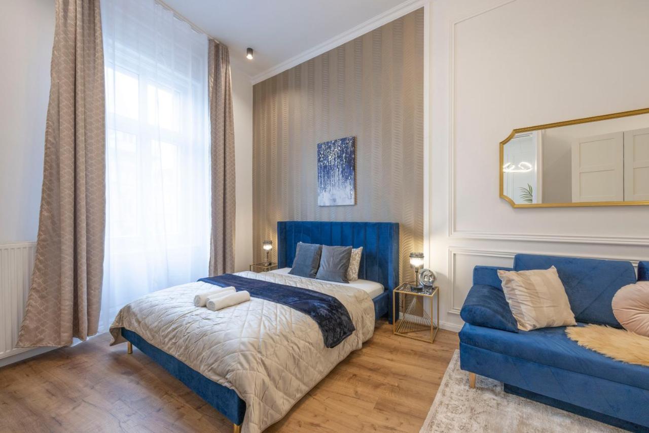 Luxurious Central Grand Home W/ 3Bedrm 2Bathrm Budapeste Exterior foto