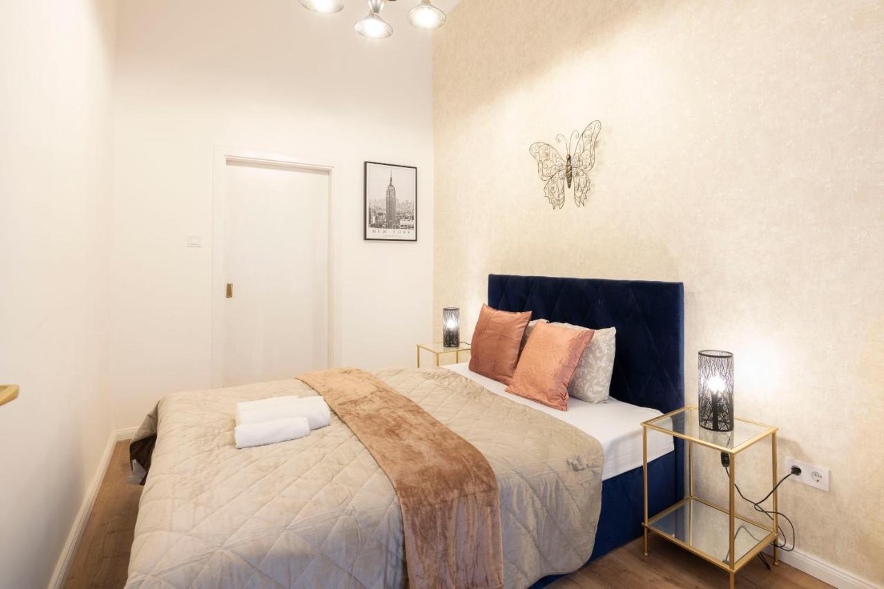 Luxurious Central Grand Home W/ 3Bedrm 2Bathrm Budapeste Exterior foto